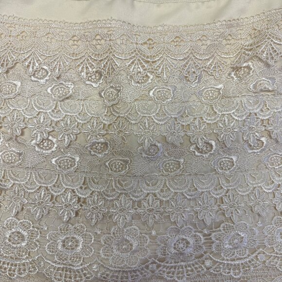 Sans Souci Tiered Lace Mini Skirt Cream Size Medium - Picture 6 of 9